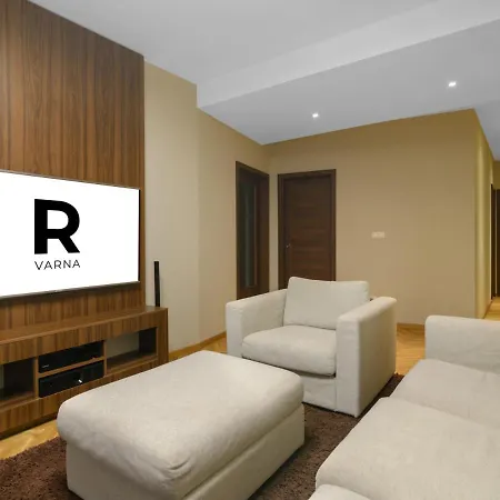 Apartment Beachfront 3-bedroom With Jaccuzi And Barbecue In The Back